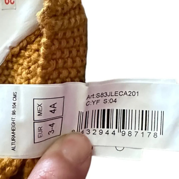 GOCCO | Mustard | KNIT VEST - Picture 7 of 8